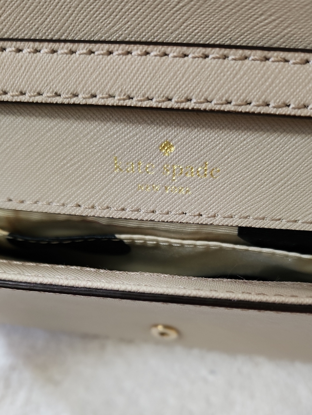 kate spade Women's Taupe Pebbled Crossbody Bag Preowned - Picture 10 of 12